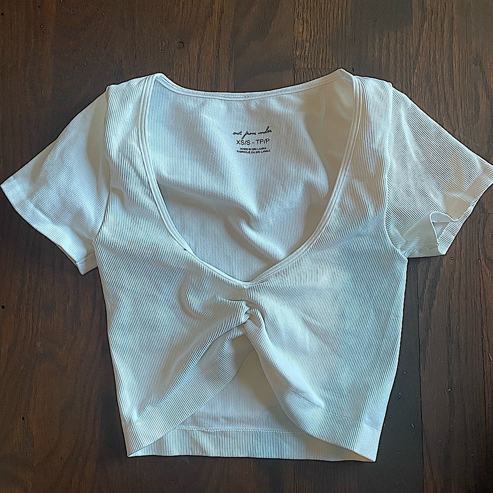 XS/S Urban Outfitters White Ruched Crop Top
